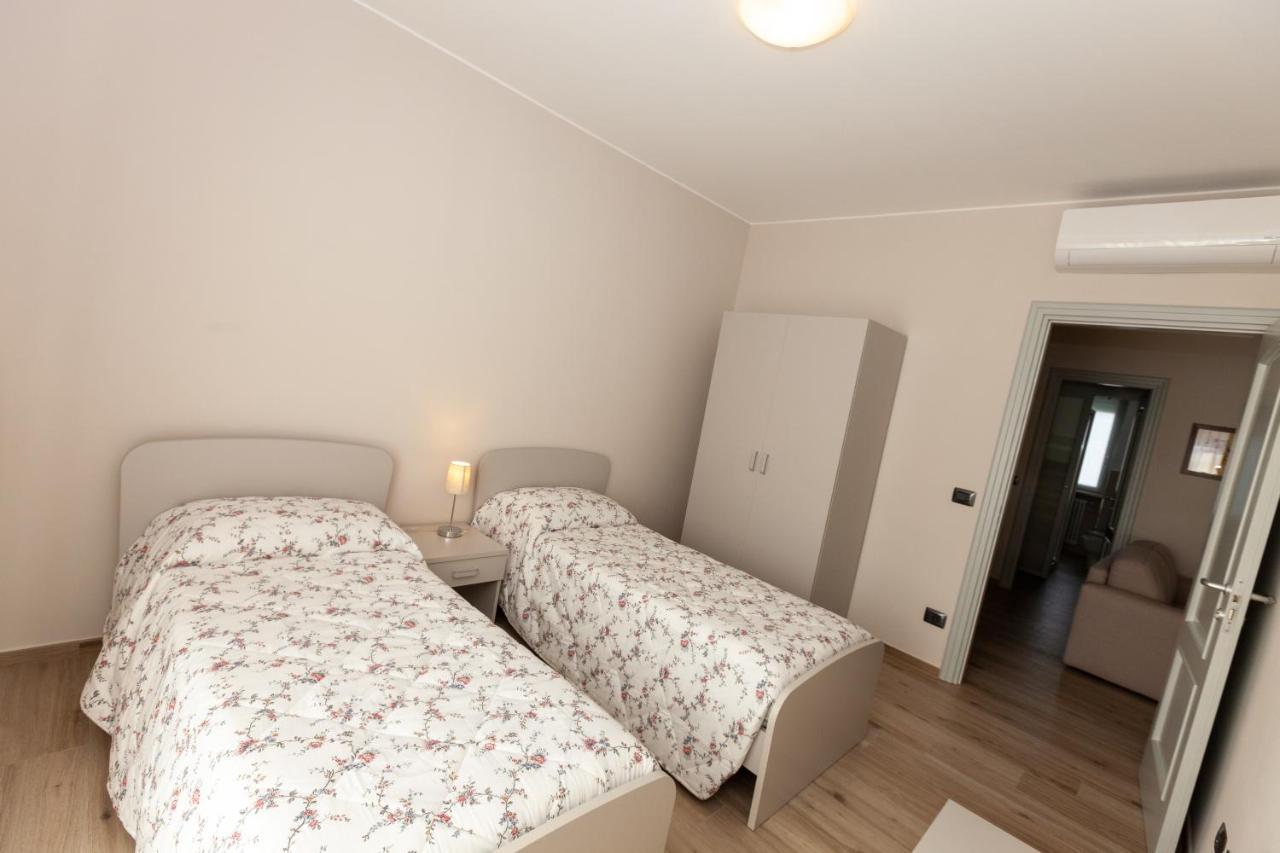 Rossini15 - Garage Privato Apartment Alba  Bagian luar foto